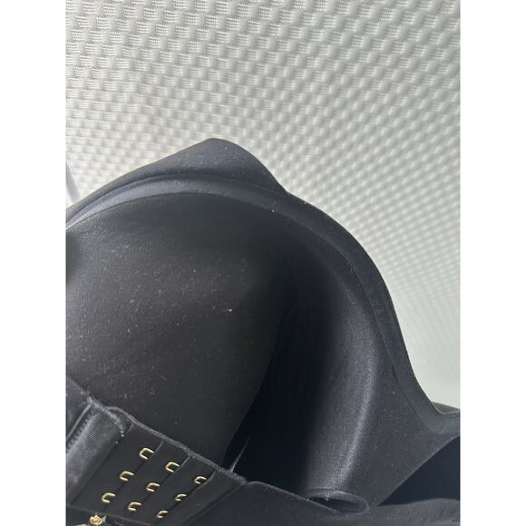 Victoria Secret Incredible Lined Demi UNDERWire Black Bra 40D Padded - Picture 8 of 8